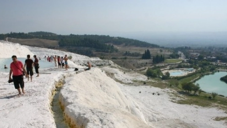 Basın mensupları travertenlere hayran kaldı
