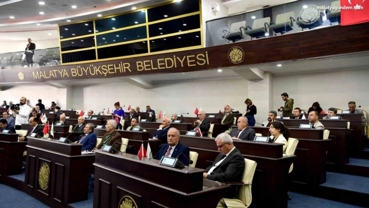Başkan Er: Haziran ayı itibarıyla konutların büyük bölümü teslim edilecek