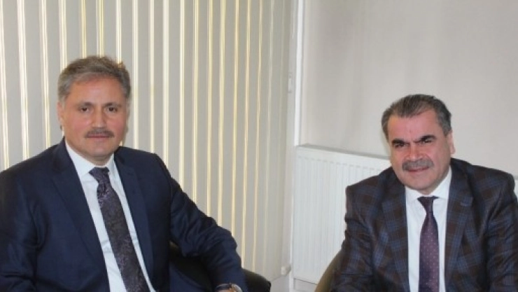 Başkan Çakır Türkiye Gazetesini Ziyaret Etti