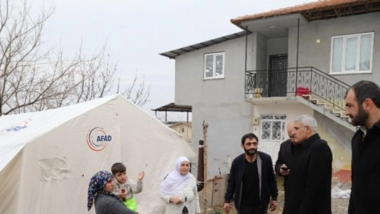 Güder, Depremzedeleri Yalnız Bırakmadı