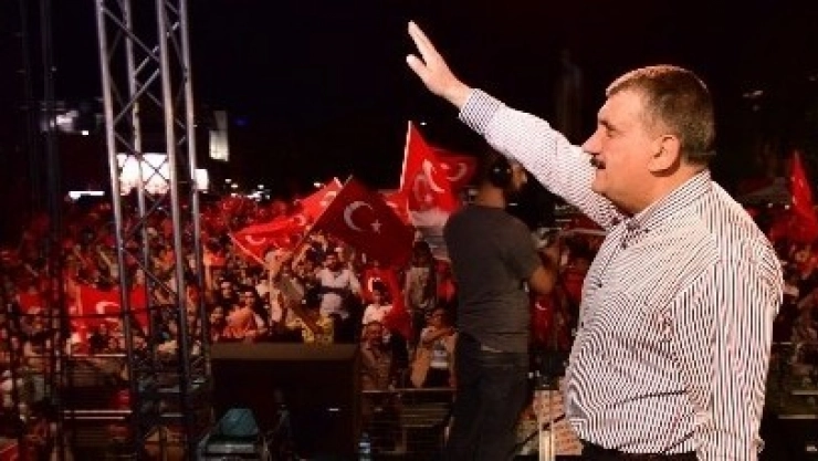 Başkan Gürkan: 'FETÖ'cüler Adalet Önünde Hesap Verecek'