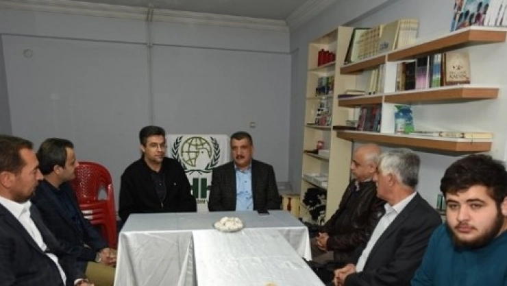 Başkan Gürkan, İHH'yı Ziyaret Etti