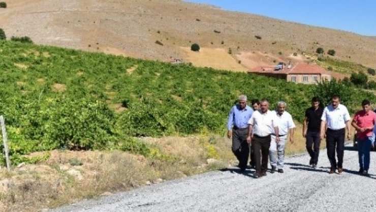 Başkan Gürkan, Üzümlü Mahallesindeki Çalışmaları Yerinde İnceledi