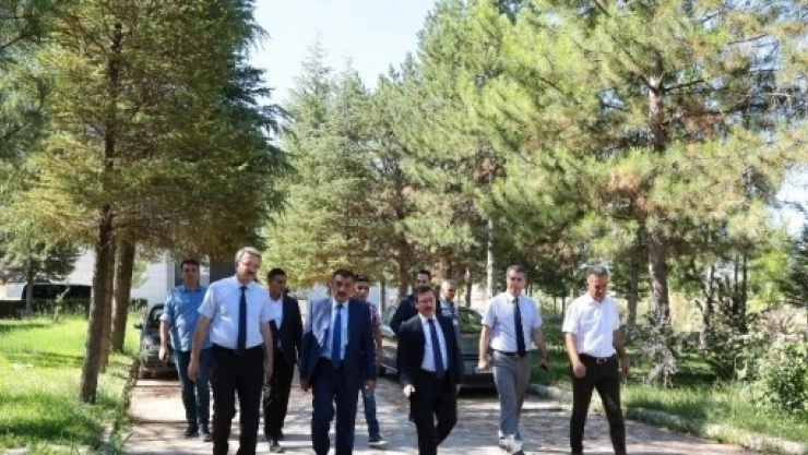 Gürkan ve  Kızılay, Yeni Üniversitede İncelemede Bulundu