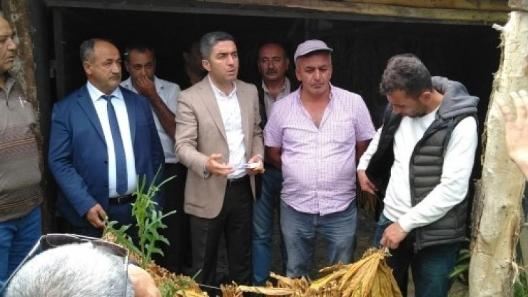 Başkan Kiraz, Kendini Yakmak İsteyen Çiftçiyi Ziyaret Etti