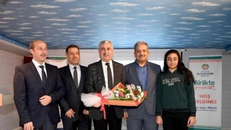 Başkan Polat, Gençlerle Buluştu