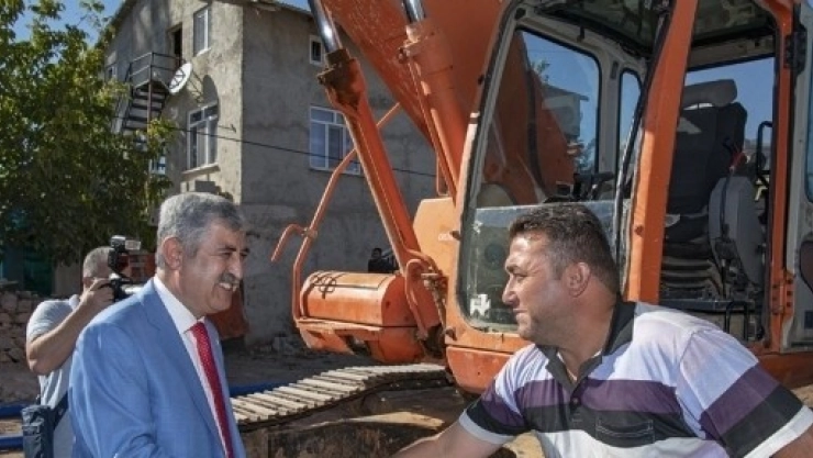 Başkan Polat, Altyapı Çalışmalarını İnceledi