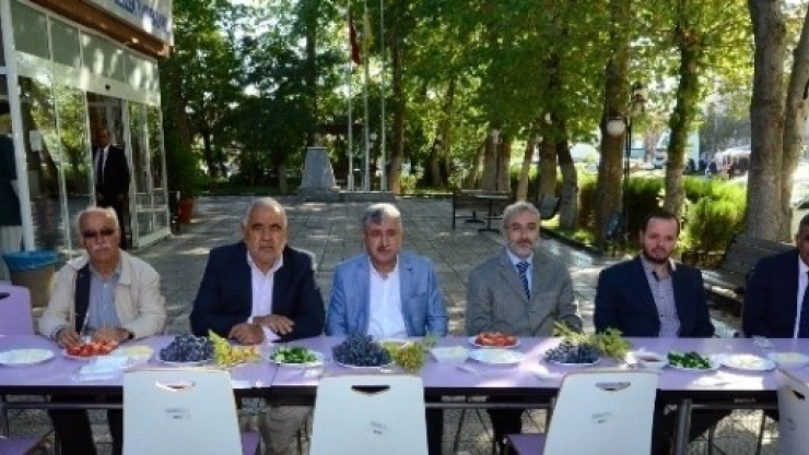 Polat Özsan Sanayi Sitesi Esnaflarıyla Bir Araya Geldi