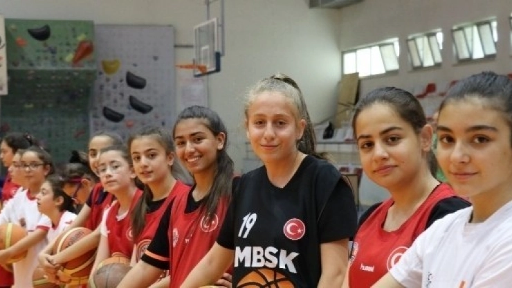 'Basketbol Aracılığı İle Fırsat Eşitliği