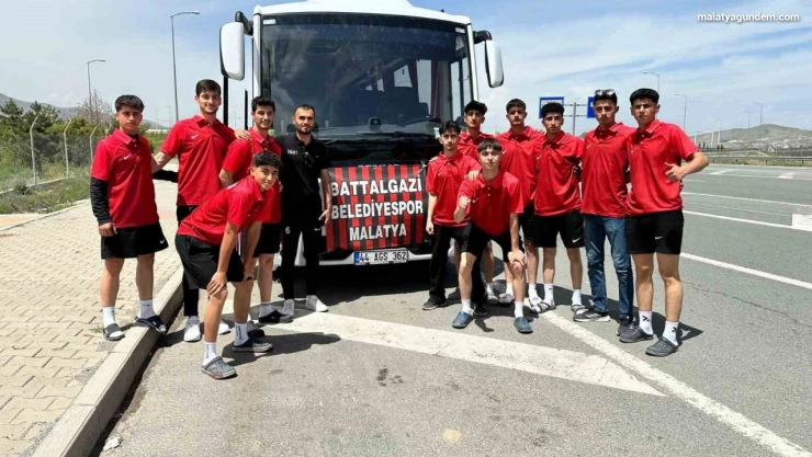 Battalgazi Belediyesi'nin spor yatırımları meyvesini veriyor