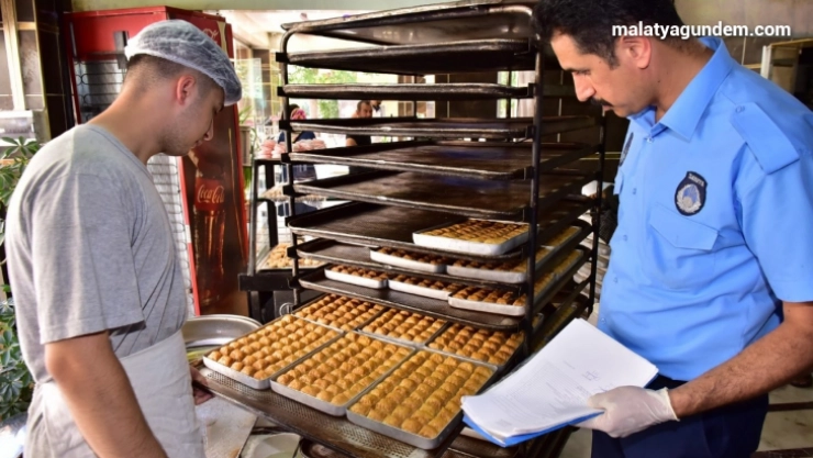 Battalgazi'de bayram öncesinde tatlıcılara denetim