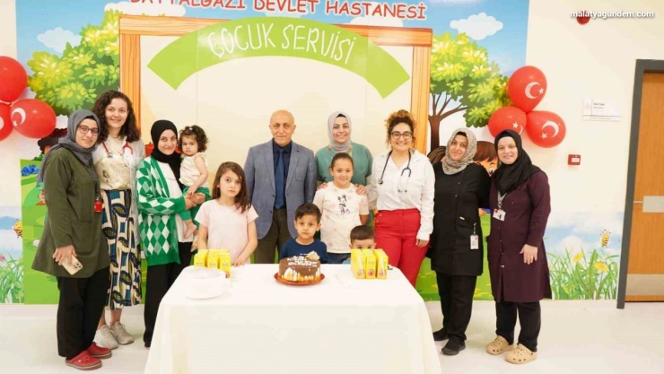Battalgazi Devlet Hastanesi'nde 23 Nisan coşkusu