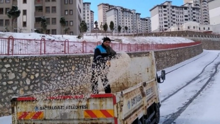Battalgazi Belediyesi'nden Karla Mücadele 