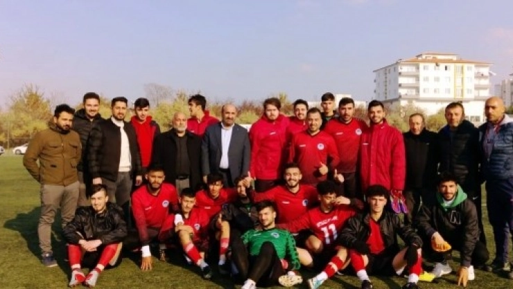 Battalgazi Belediyespor un Gözü Liderlikte