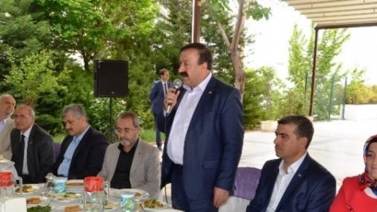 Bem-bir-sen'den Gecikmeli Anneler Günü Kutlaması