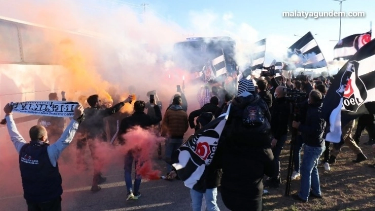 Beşiktaş'a Malatya'da coşkulu karşılama