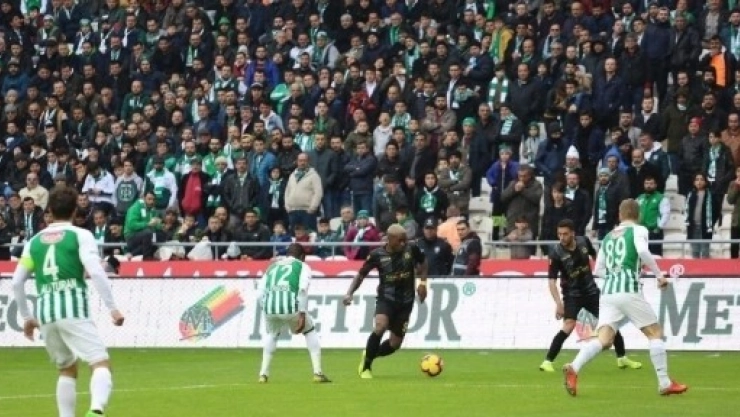 Bifouma Beşiktaş Maçında Yok