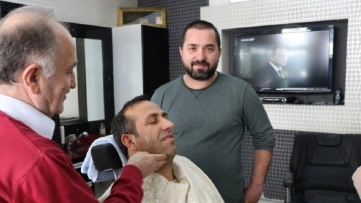 Eleştirdiği Başkanı Karşısında Görünce