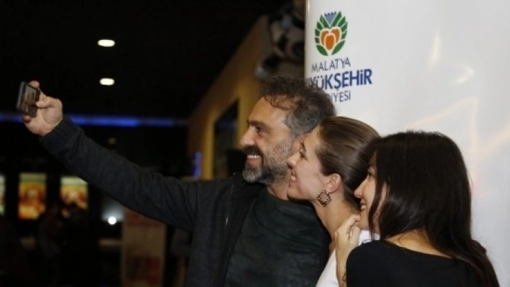 'Borç' Filmi Ekibi Malatyalılarla Buluştu