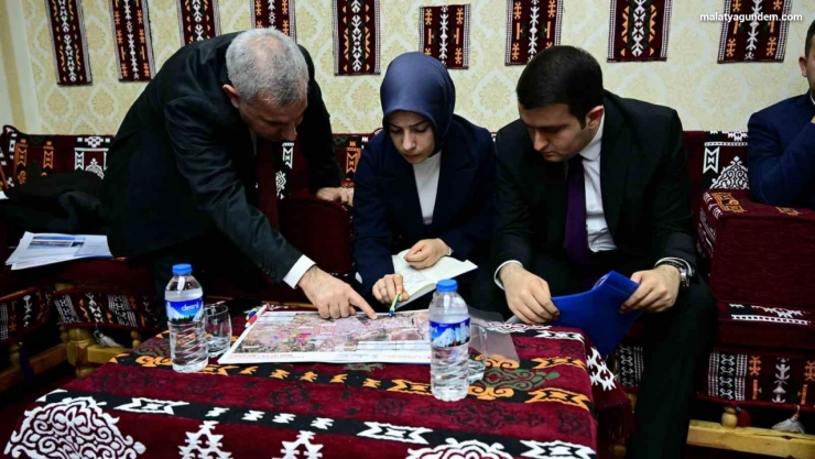 Çınar: 'Yeşilyurt'u geleceğe hazırlıyoruz'