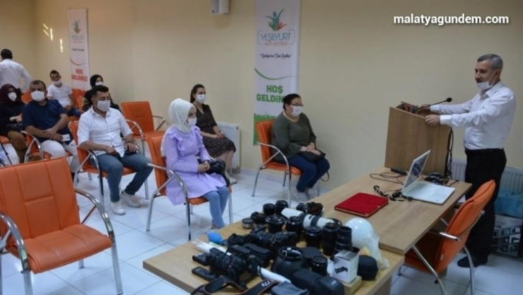 Çınar sertifika törenine katıldı