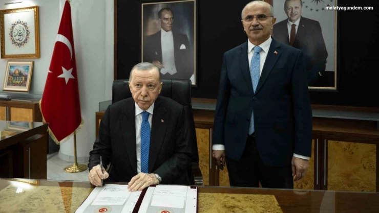 Cumhurbaşkanı Erdoğan Malatya Büyükşehir Belediyesini ziyaret etti