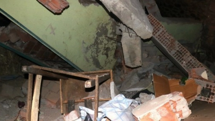 Deprem Hasar Tespit Ekibi Düşürüldü