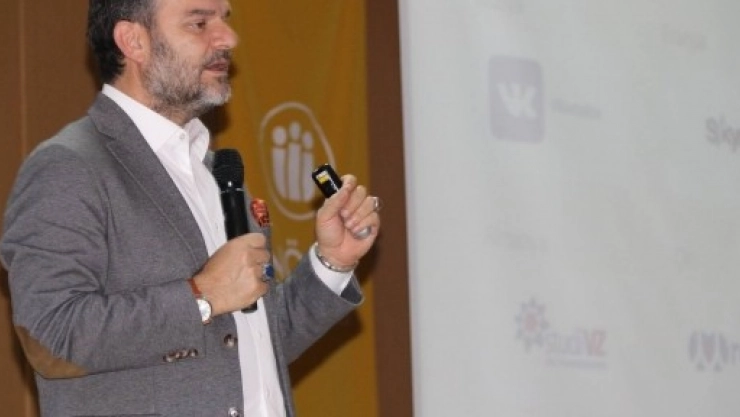 'Dijital Devrim ve Yeni Medya Düzeni'