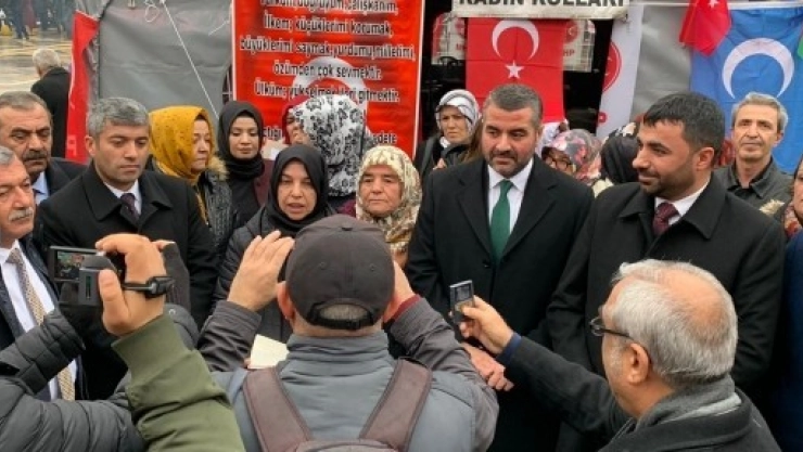 'Doğu Türkistan' Fotoğraf Sergisi Açıldı
