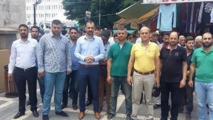 Doğu Türkistan'da Ölenler İçin Gıyabi Cenaze Namazı Kılındı