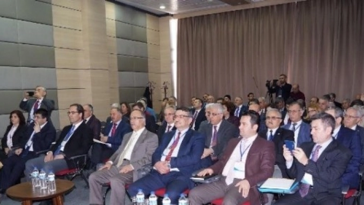 Eğitim Fakültesi Dekanları Toplandı