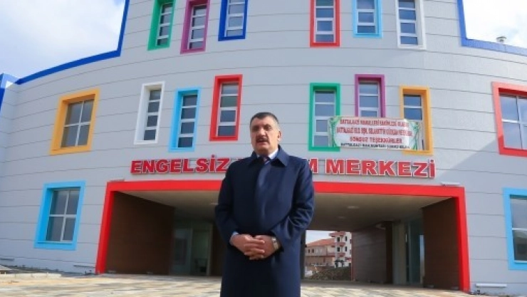 Engelsiz Yaşam Merkezi Nisan'da Hizmete Girecek