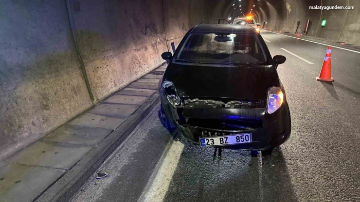 Erkenek  tünelinde trafik kazası: 1 yaralı