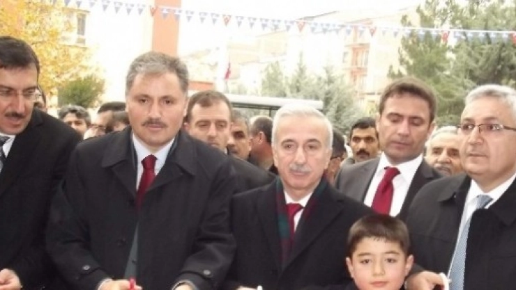 Esenlik Marketlerin Yeni Şubesi Törenle Açıldı
