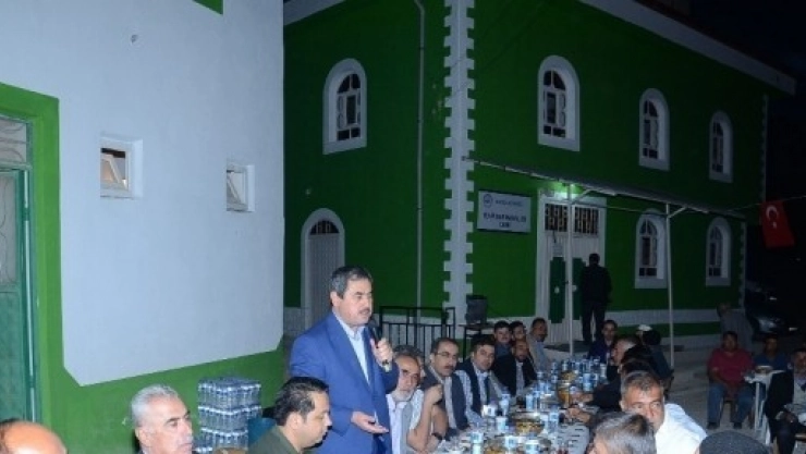 Eser Vatandaşlarla İftarda Bir Araya Geldi