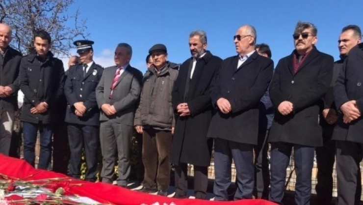 Behçet Oktay Mezarı Başında Anıldı