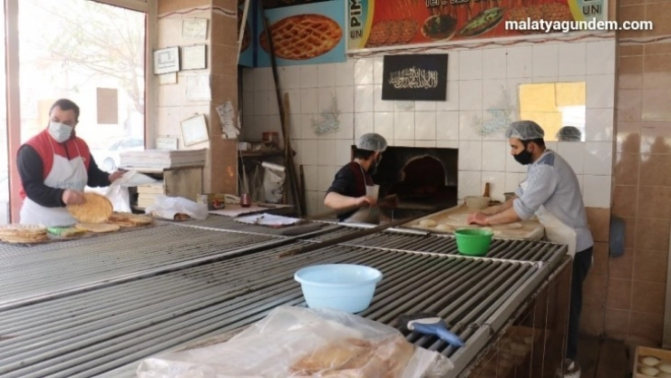 Fırınlardan evlere ekmek servisi