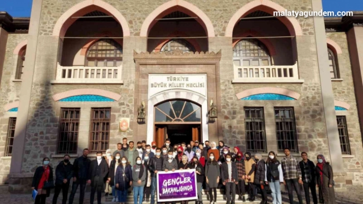 Gençler kültürel gezide