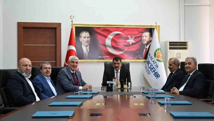 Gürkan: 'Kızılay'ımızla çok yakın bir koordinasyon içerindeyiz'