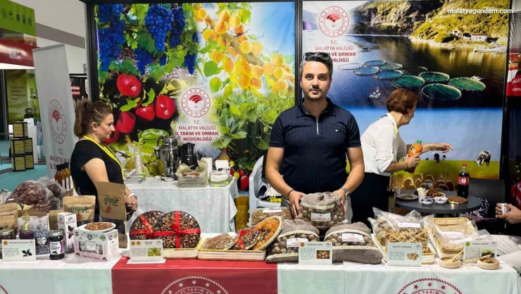 Hekimhan cevizi ve alıç sirkesi, uluslararası  fuarda göz kamaştırdı