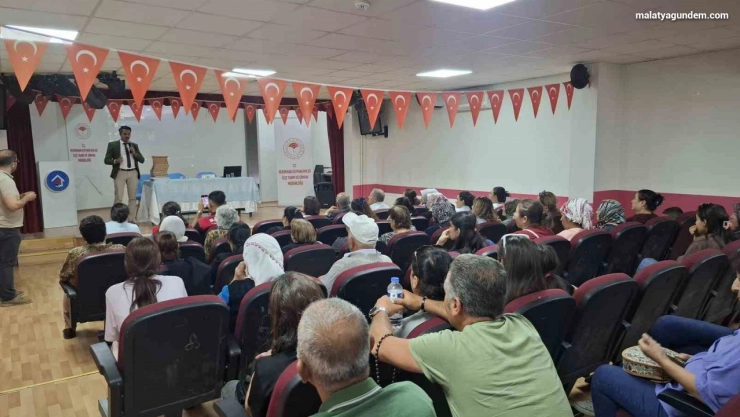 Hekimhan'da 'Anadolu'da Altın İpek' projesiyle ipekböcekçiliği hamlesi