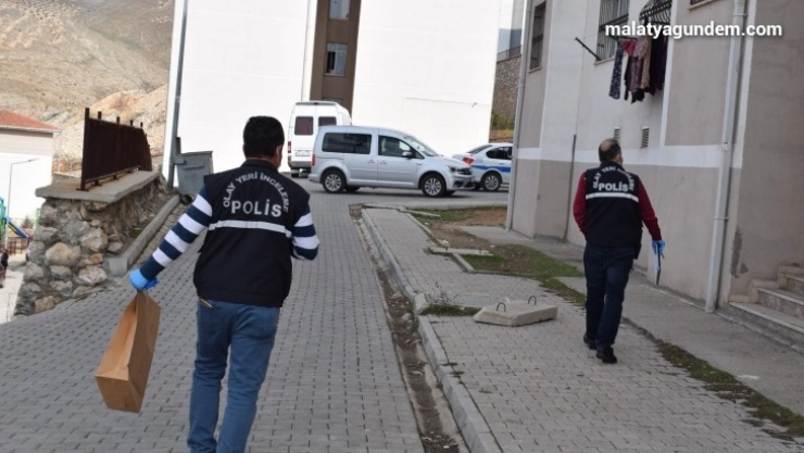 İki çocuk babası tüfekle canına kıydı