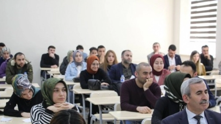 Topluluk Önünde Konuşma Öğretiliyor