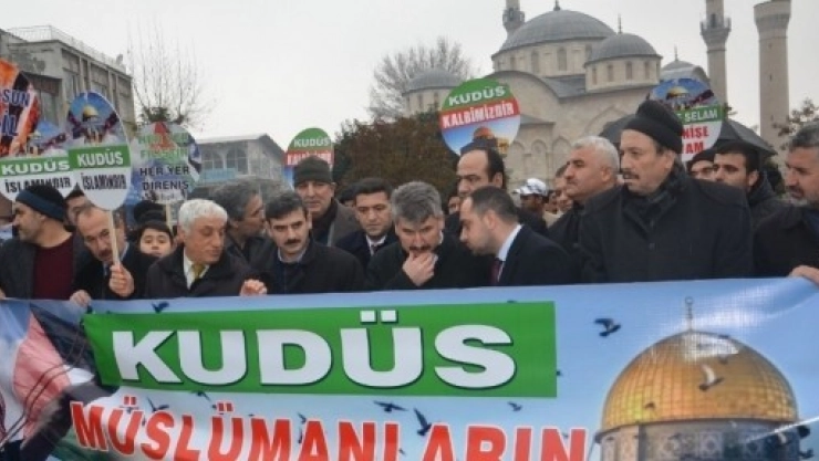  'kudüs Müslümanların Onurudur' Eylemi Düzenlendi
