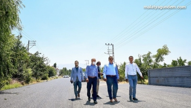 Malatya Büyükşehir Çemlik Caddesini asfaltlıyor