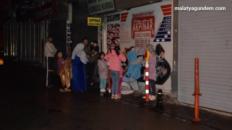 5 katlı bir apartmanın çatısında korkutan bir görüntü