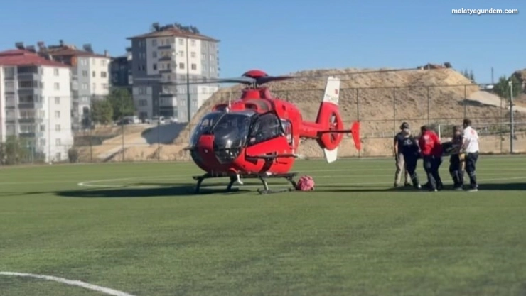 Malatya'da 77 yaşındaki hastaya hava ambulansıyla zamanında müdahale