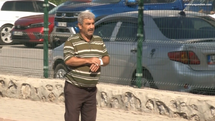 Acemi kasaplar hastanelik oldu