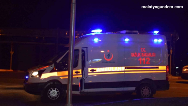 Bıçaklı kavga: 1 ölü