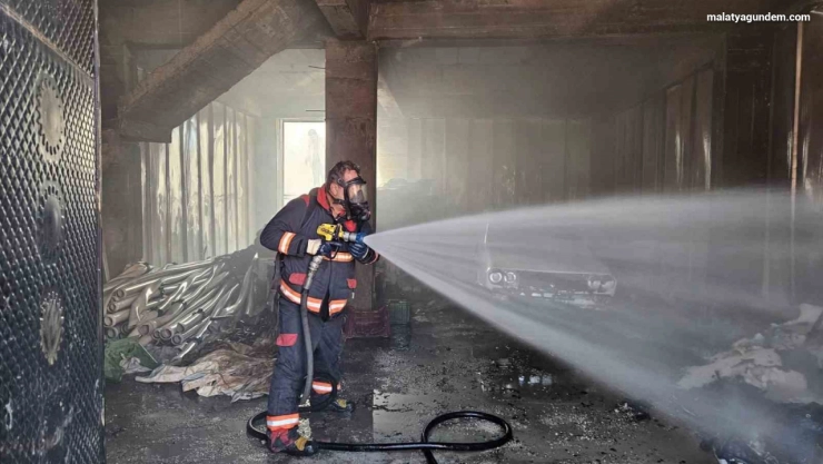 Malatya'da depo yangını